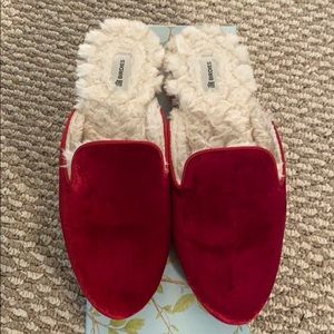 EUC Size 8 Birdies Phoebe - Crimson Red Faux Fur